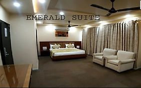 Emerald Club